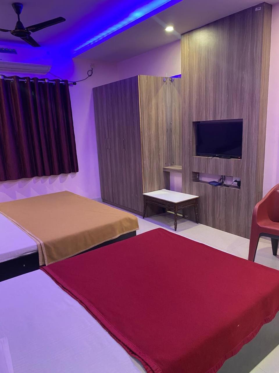 Nityananda Inn Puri Esterno foto